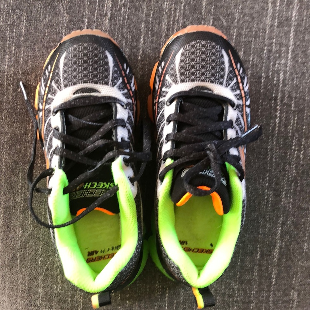 Boys sneakers